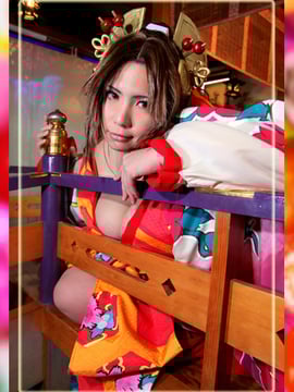 [mariposa luz de la luna] 紅舞う月夜_003